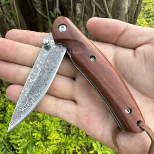 Couteau Damas Pliant Bushcraft